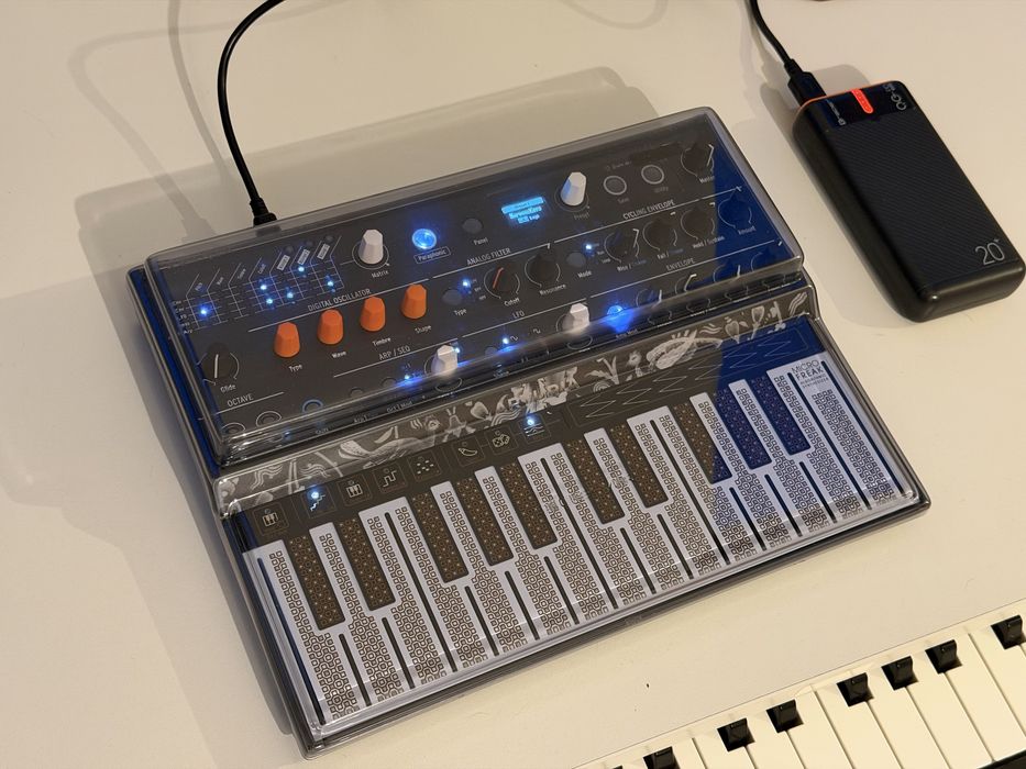 Arturia Microfreak + decksaver / jak nowy
