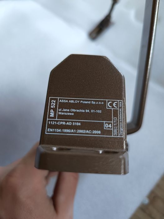 Sprzedam samodomykacz