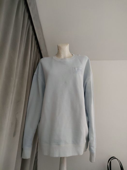 Błękitna bluza lee