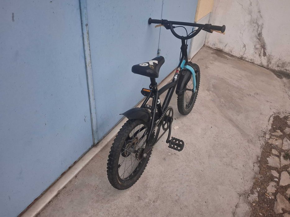 Bicicleta roda 16 para 4 a 6 anos de idade