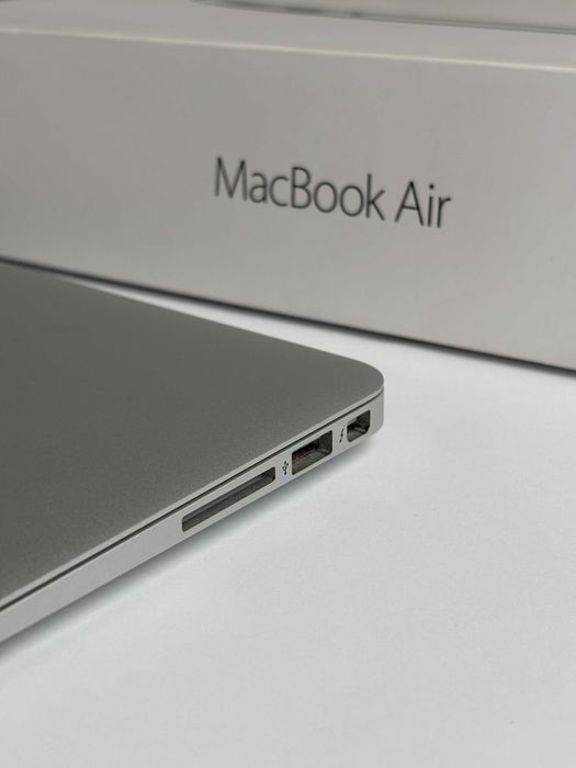 Ноутбук MacBook Air 2017