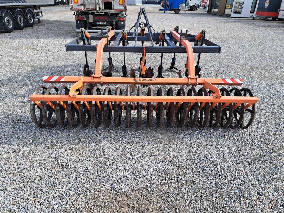 Kultywator dłutowy (gruber) KUS 3,0 S MANDAM