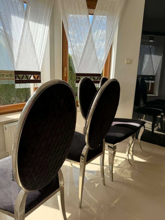 Krzesła glamour z czarnym wykończeniem