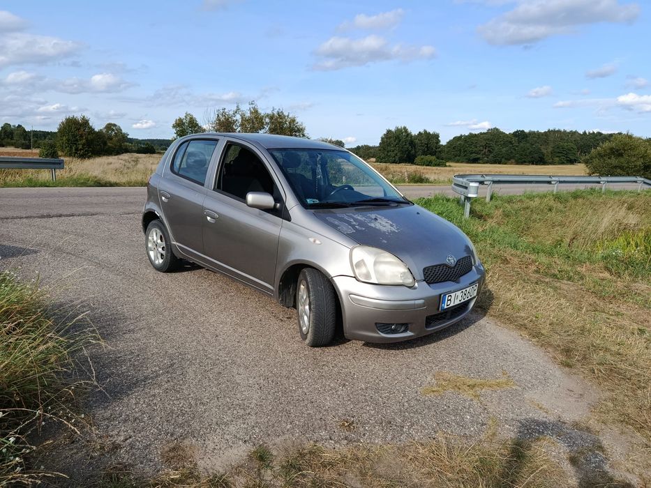 Toyota yaris 2004 1.3