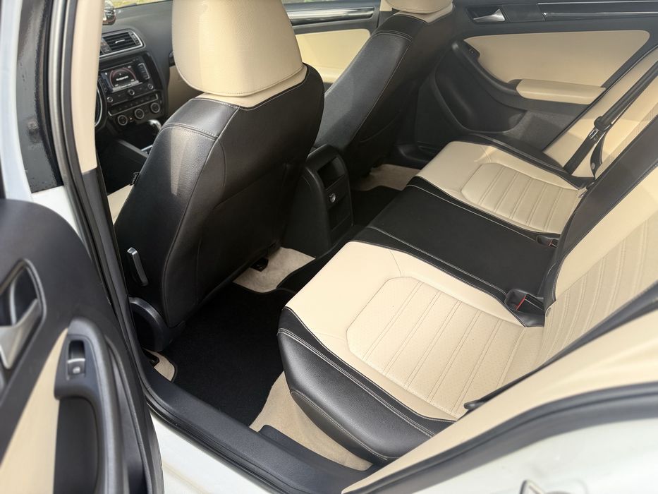 Продам Volkswagen Jetta 2015 SEL