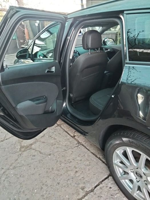 Продам Опель Astral j Sport Turer 1.7 cdti