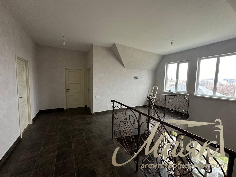 Затишний, ексклюзивний будинок в с-щі Володимирівське.