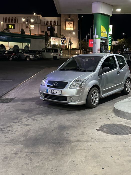 Citroen C2.