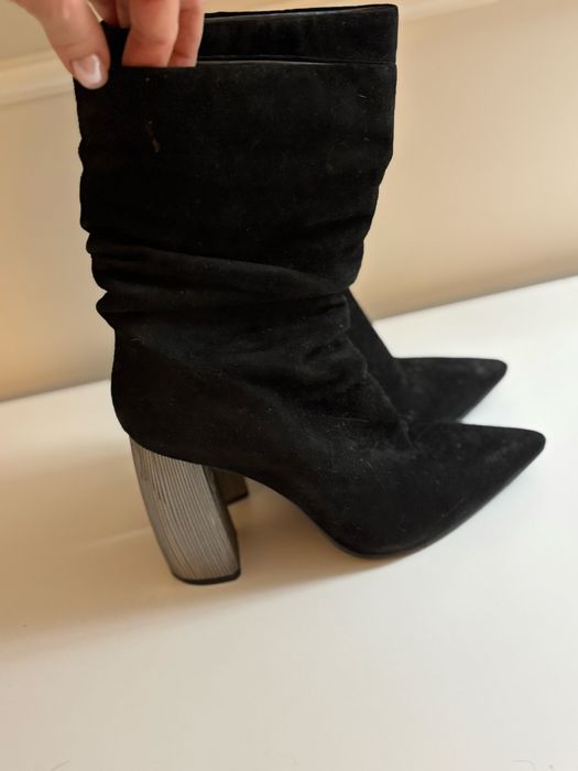 Zamsza  półbuty na obcasach