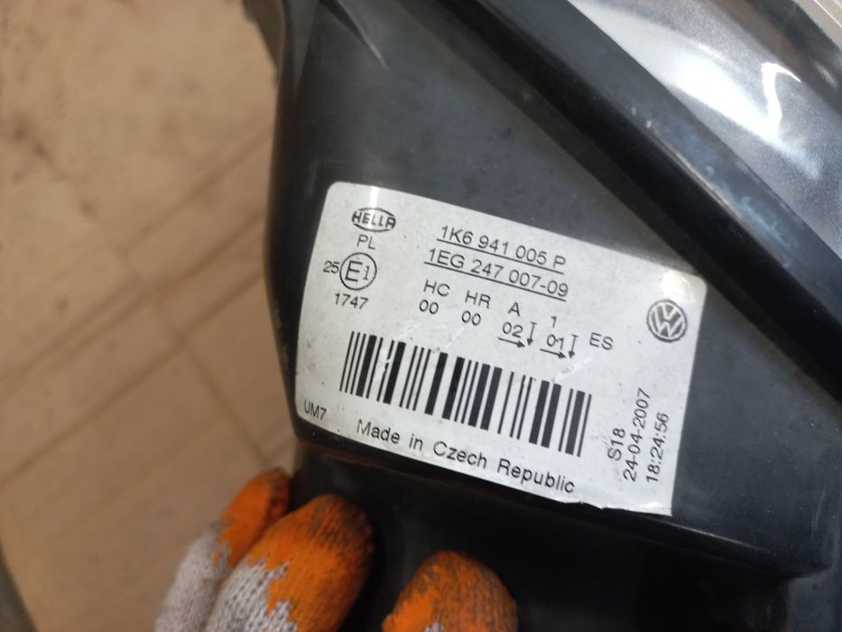 Lampa lewa przód przednia vw golf 5 V jetta