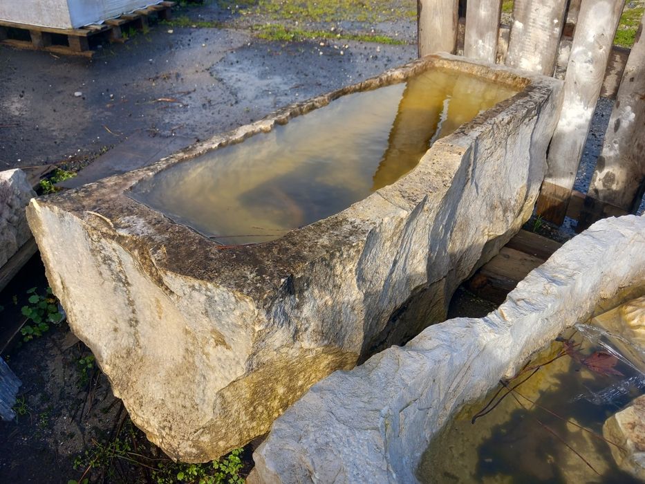 Pias antigas em pedra vários tamanhos (disponíveis)