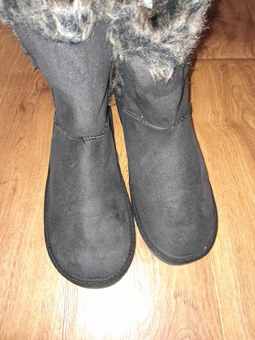 Уггі 39 розміру, 250грн/пара