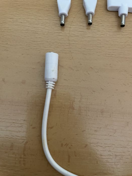 Cabo com adaptadores universais
