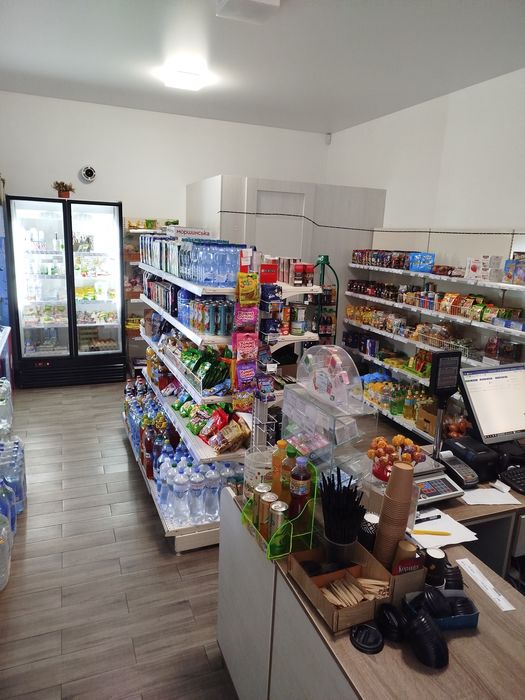 Продам діючий  продуктовий магазин