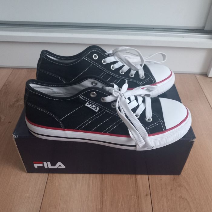 Buty FILA trampki nowe chłopięce czarne rozmiar 40