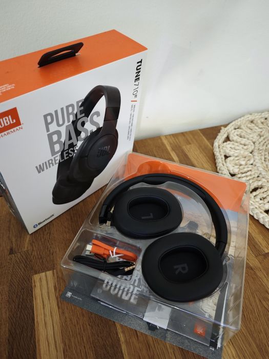 Auscultadores JBL tune 710 bluetooth