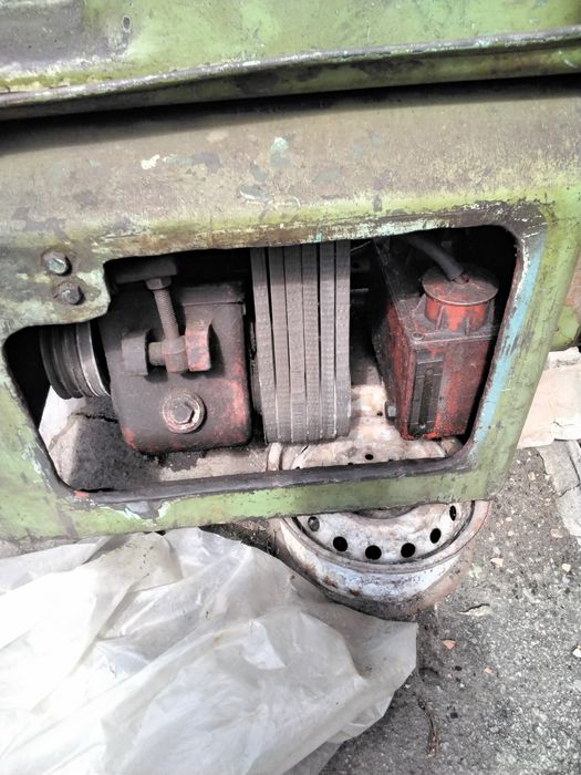 Токарний станок в хорошому стані