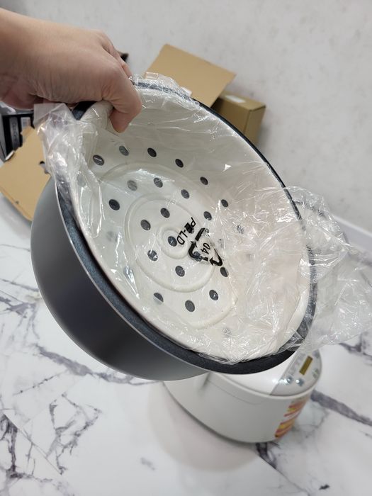 Продам б/у мультиварка Gorenje MCE4W