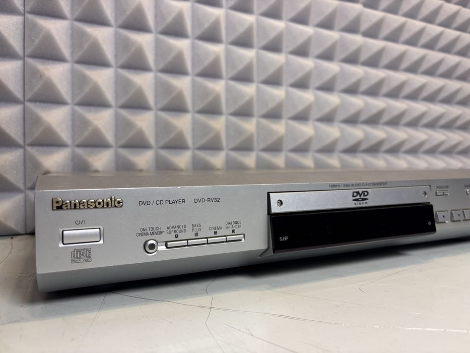 Odtwarzacz CD DVD Panasonic DVD RV 32