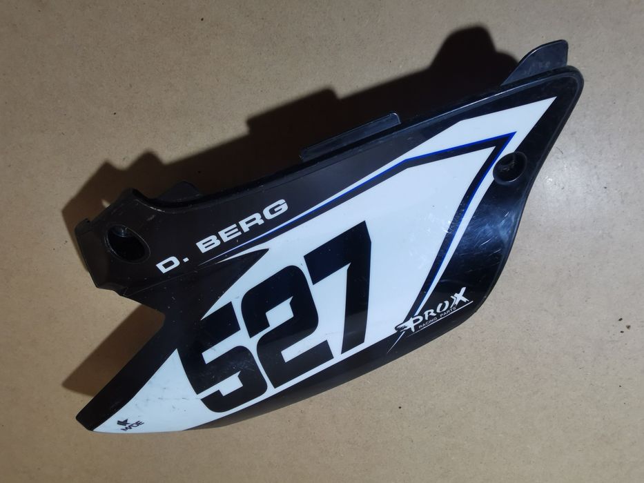 Yamaha yz 125 osłona owiewka tyl prawa wypełnienie panel