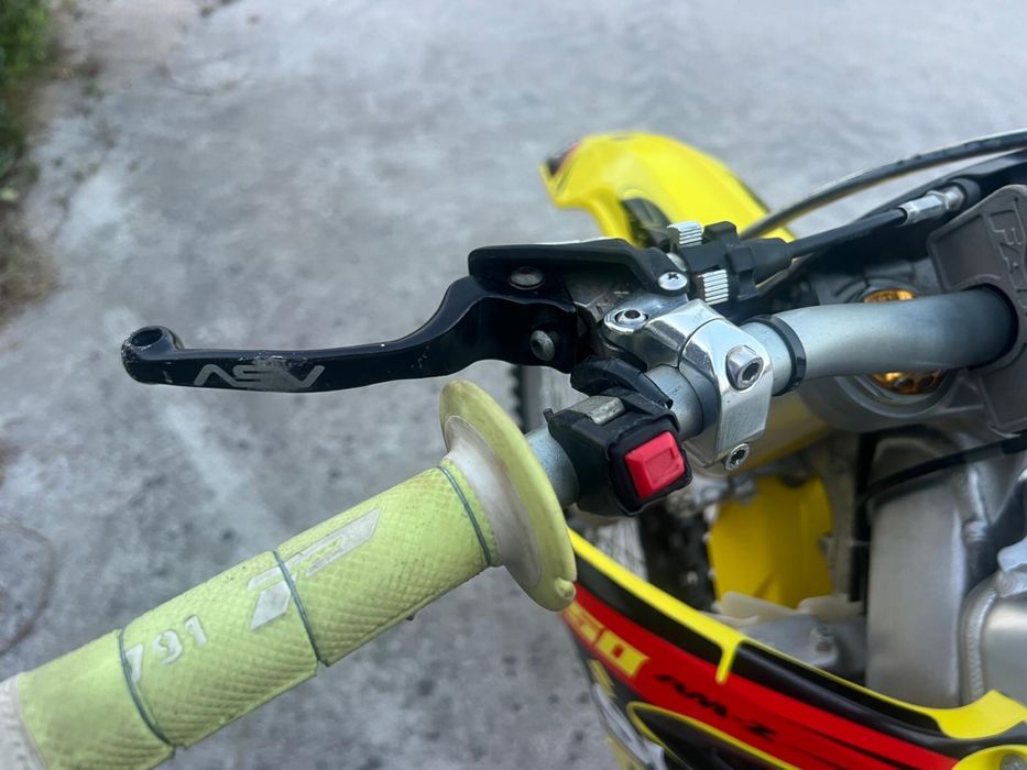 Vendo Suzuki rmz 250 2014