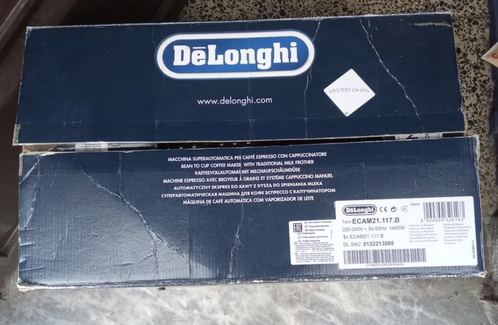 NOVA Maquina de cafe DELONGHI Magnifica S ECAM21.117.B