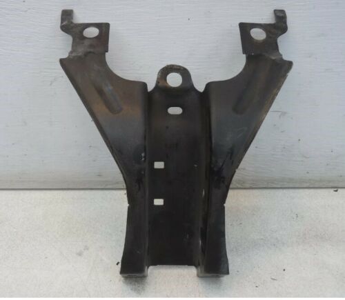 Suporte do fecho do capot - Nissan Qashqai 06-13