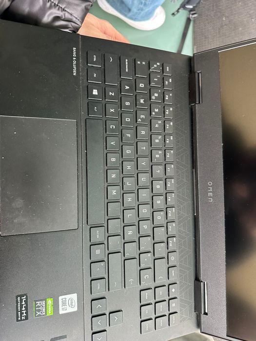 HP OMEN  Gaming Laptop - intel core i7 / RTX 2060