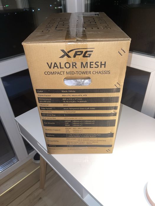 Корпус XPG Valor Mesh Tempered Glass