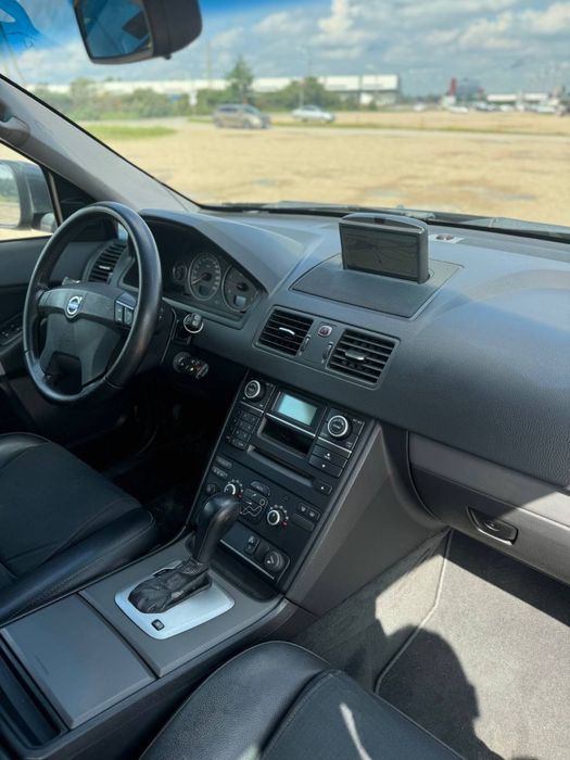 Volvo XC90,2010 рік, 2,4,7 місць,4х4
