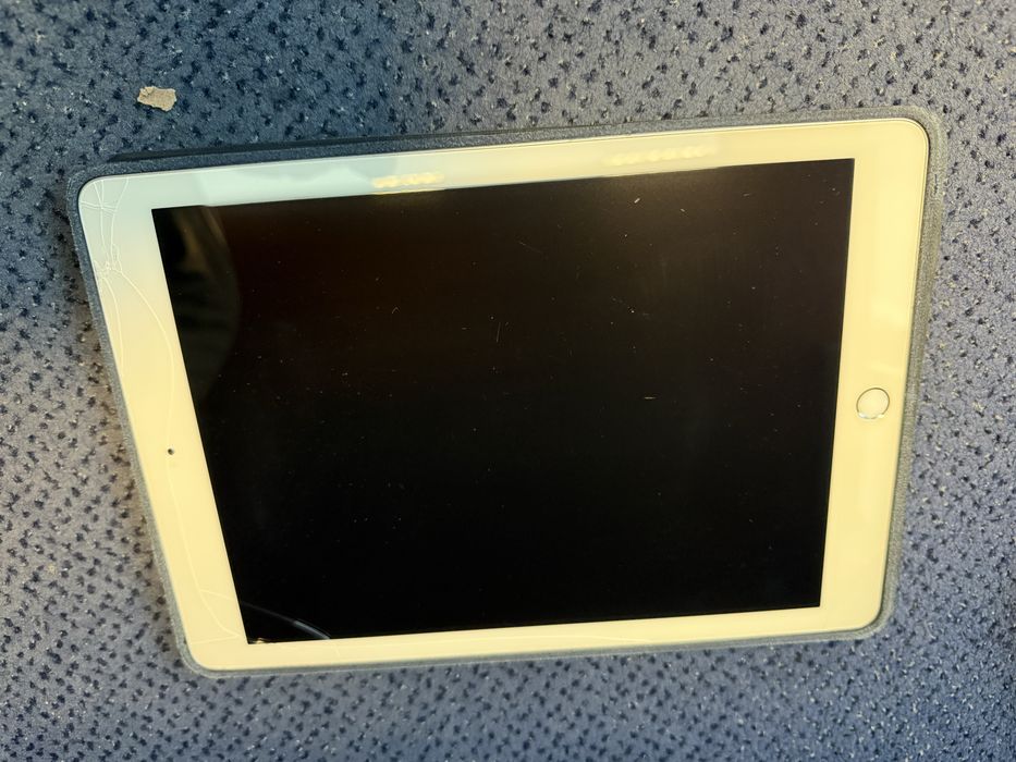 Ipad 6 generacji A1893 - 128GB