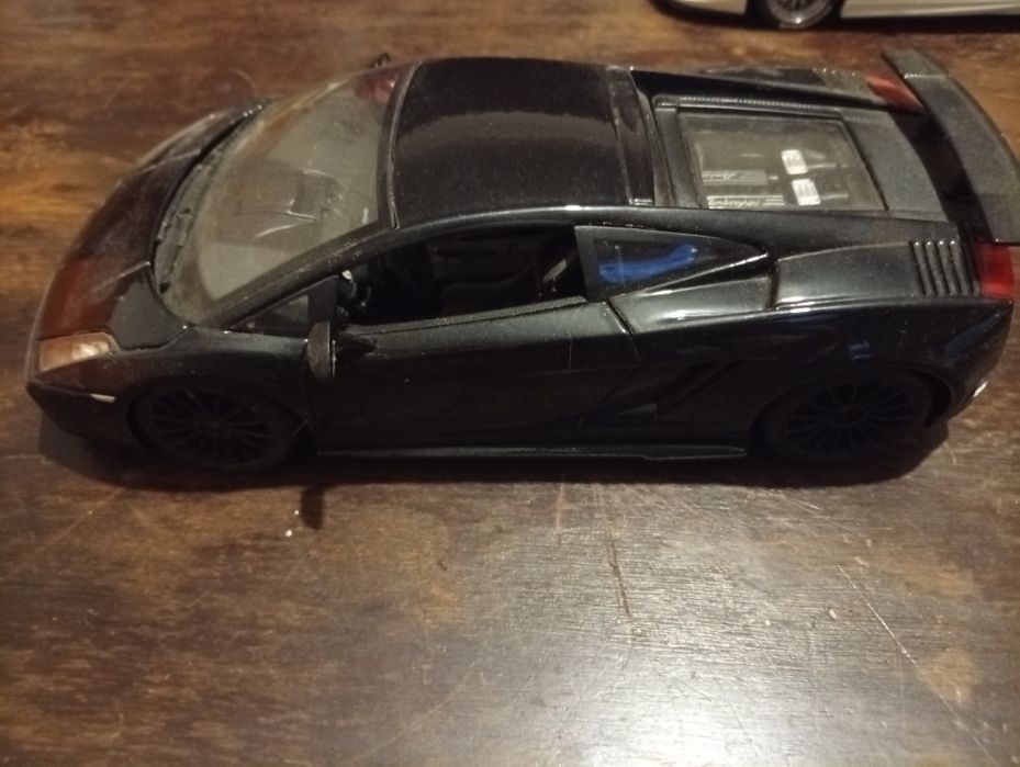 Vendo miniaturas escala 1/18