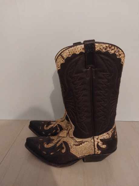 Buty kowbojki...