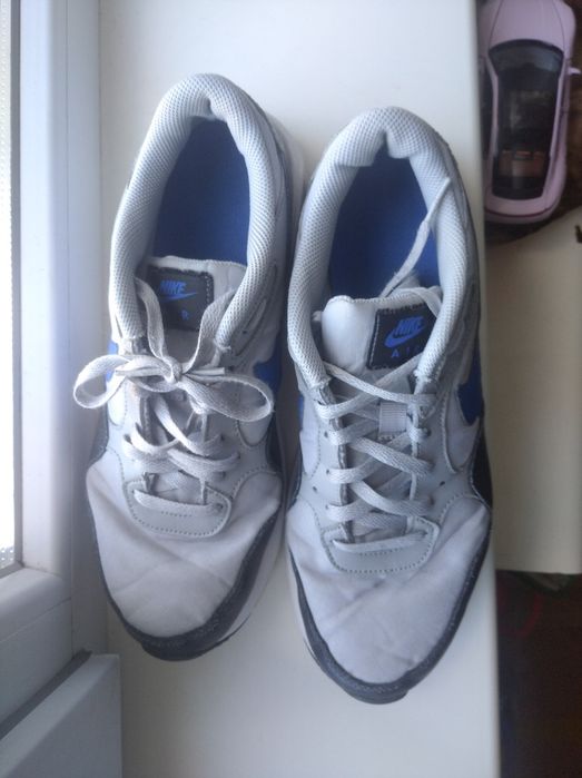 Продам кросівки nike air max
