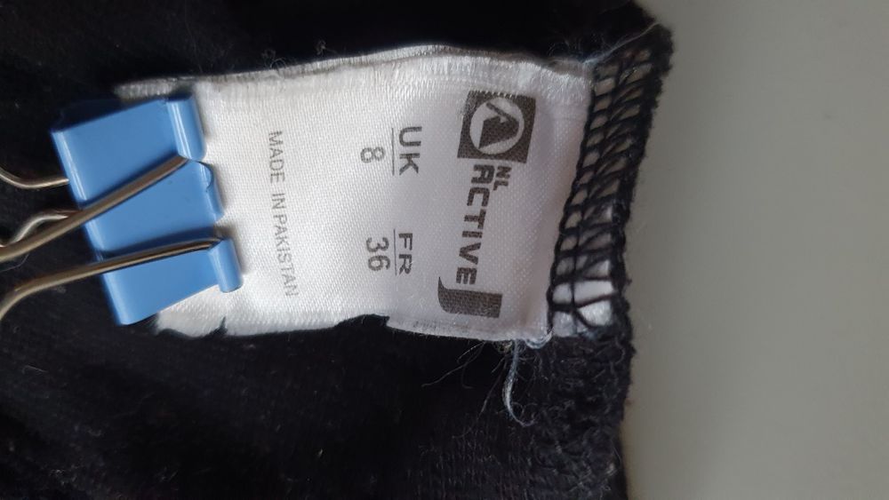 Czarny crop top damski r. S