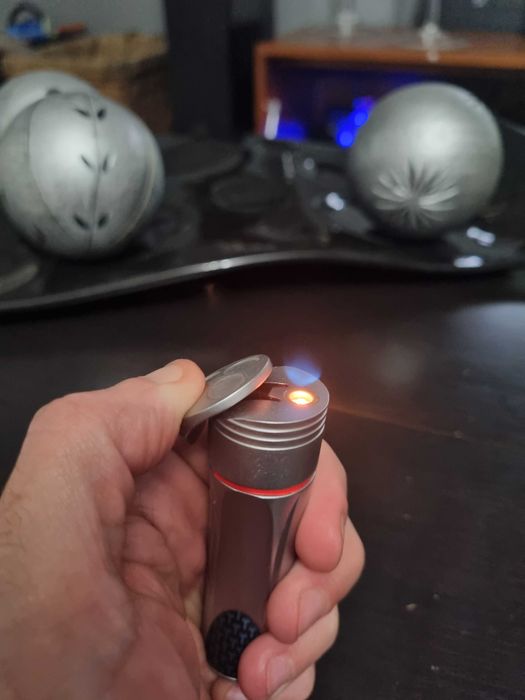 Vintage isqueiro Marlboro em alumínio