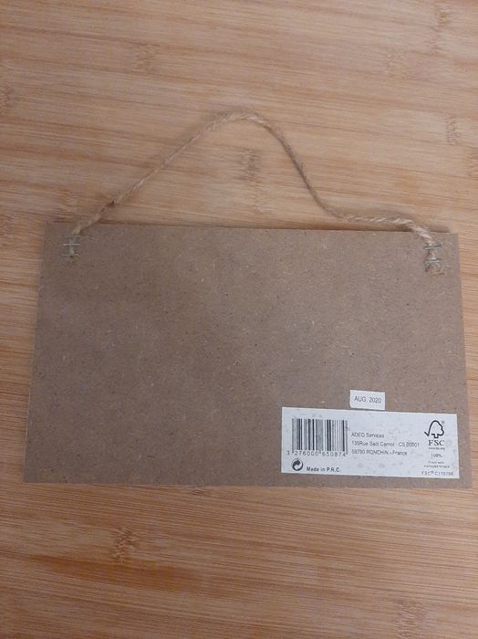 Placa em madeira