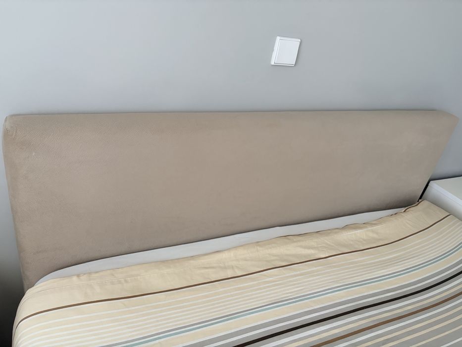Estrutura da cama base e cabeceira 180x200 bege