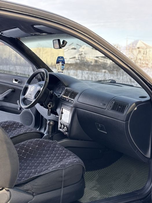 Продам Volkswagen Golf