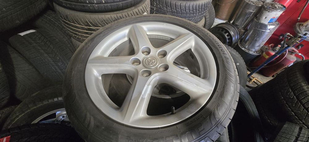 Felgi aluminiowe 17 5x114,3 Toyota et 45 Avensis Auris Corolla