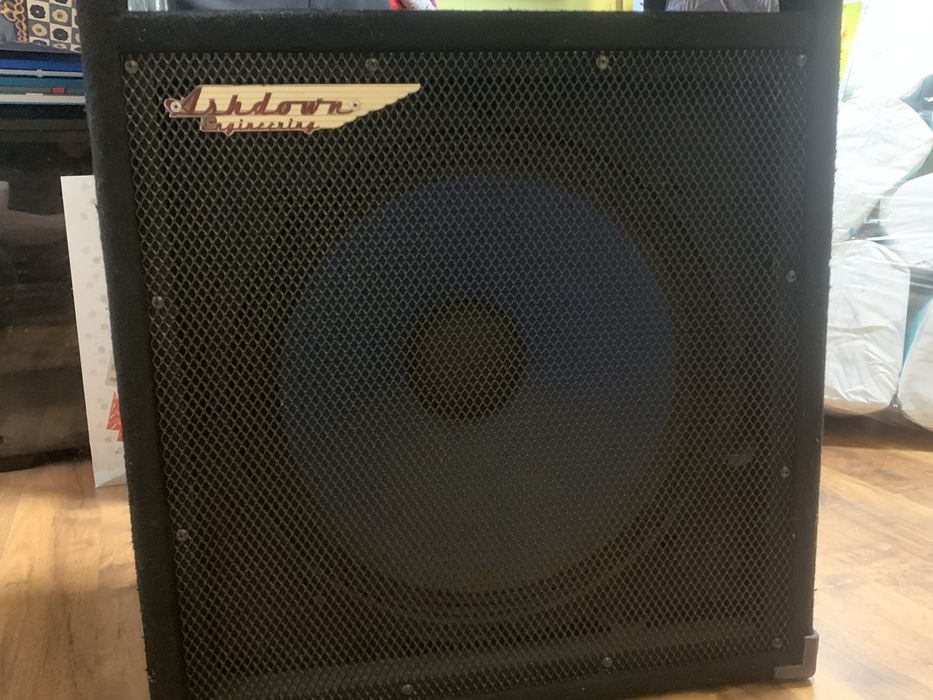 Ashdown EB 15-180 wzmacniacz basowy head combo