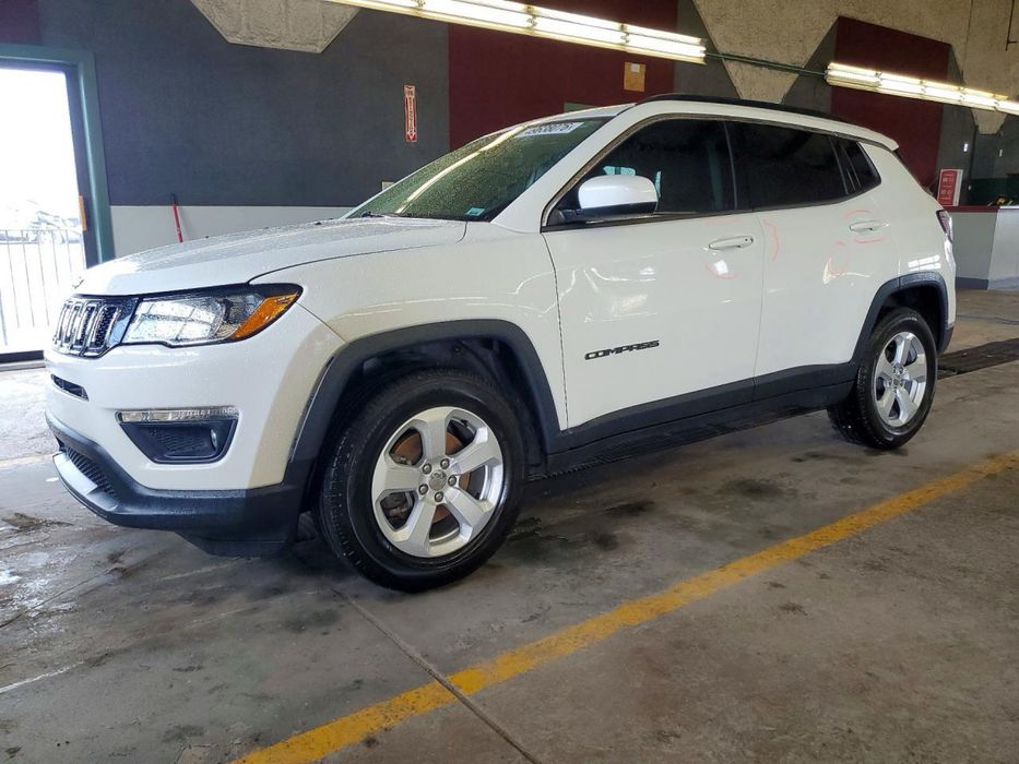 Продам Jeep Compass Latitude 4x4 2018 | 43 тис | 2.4 бензин