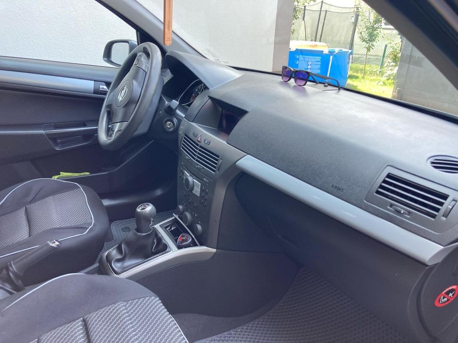 Opel astra H 2005