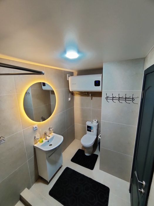 подобово  апартаменти, затишний дворівневий номер,будинок