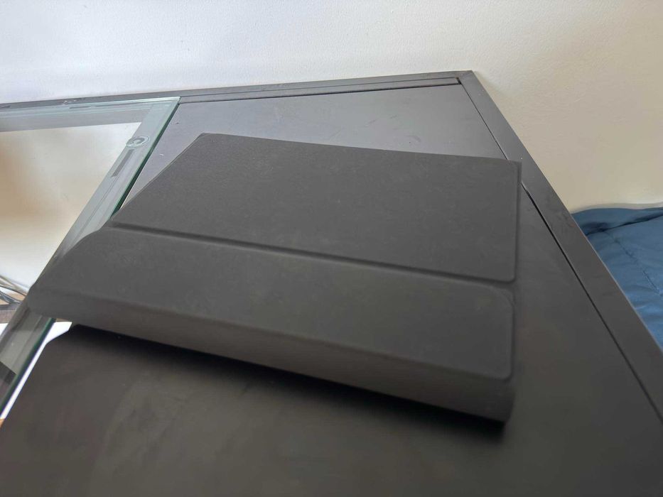 Capa com teclado retroiluminado (Ipad A16/Ipad 10)