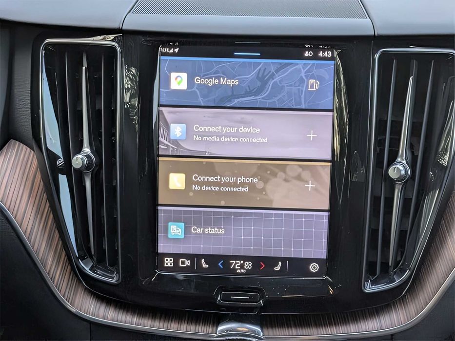 Volvo XC60      2024