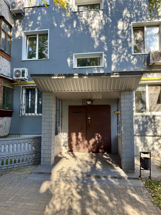 Продаж 3 кім кв в гарному будинку