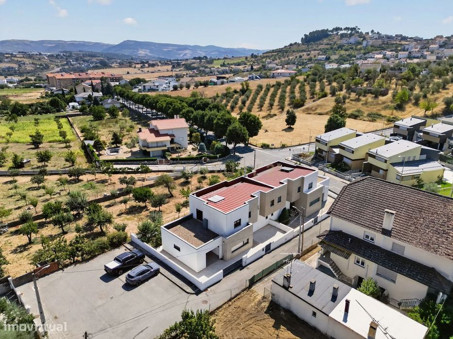 Encantadora Moradia em Bragança