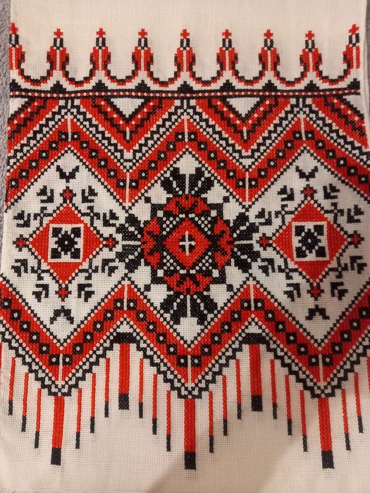 Продам вишиті рушники.