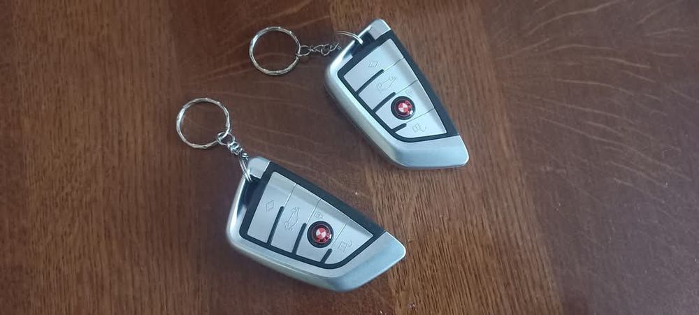 Брелки з ліхтариком